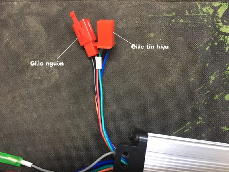 Rút dây nguồn chống trộm ở IC của xe đạp điện